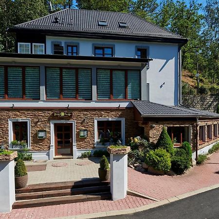 Penzion A Restaurace Bily Mlyn Liberec Eksteriør billede